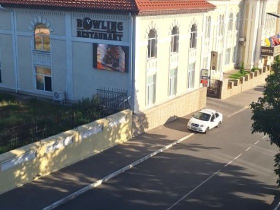 продам квартиру в центре города напротив отеля Бессарабия Ізмаїл