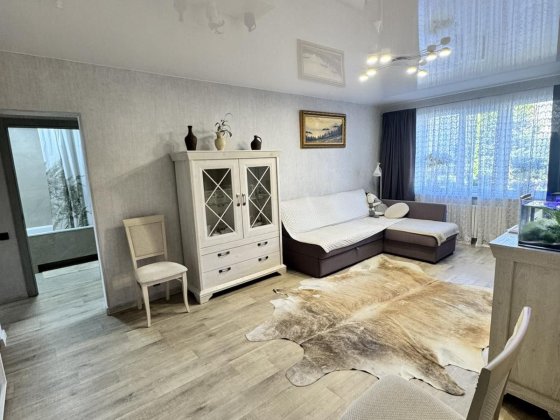 Продажа Шикарной 4ком.квартиры. Каменское 10 район  3 этаж ОСББ. АОГаз. ЦНАП Каменское