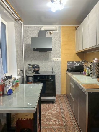 Продам 2 х комнатную квартиру с Хорошим ремонтом. Черемушки. - фото 1