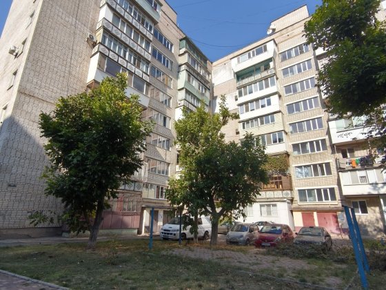 Продам 1к. квартиру с нишей -"Чешка"с Большой кладовкой на этаже!