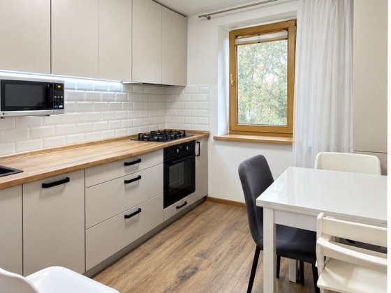 Продам 2 ку в центре с капитальным ремонтом ! Чорноморськ