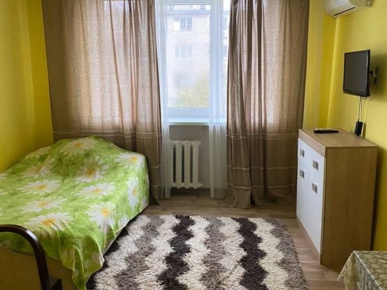 Продам свою малосемеку в г. Черноморске.