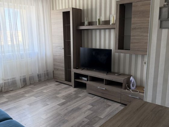 Продам свою 4-х кімн.квартиру л/б