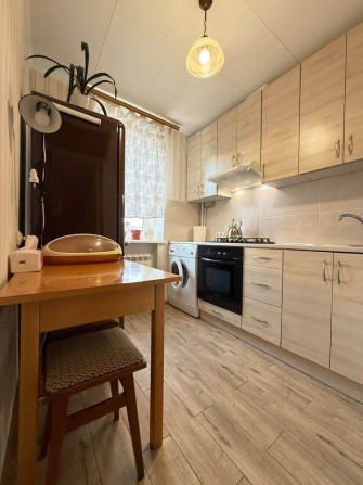 Гостинка 30 м² з ремонтом !Заходь та живи,м.Чорноморськ - фото 1
