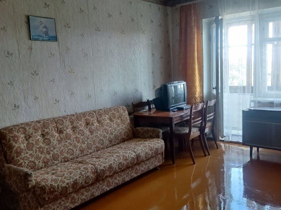 Продається 3 кімнатна квартира з гаражем Козятин
