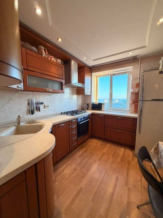 Продам 3 комнатную квартиру с красивой панорамой у моря - фото 1