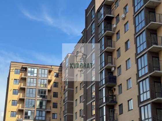 Сучасна 2-кімнатна квартира в центрі міста, новий ЖК. Кам'янець-Подільський