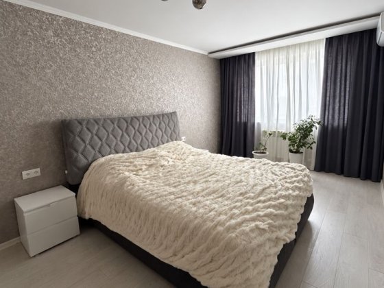 Повністю укомплектована 2-к квартира, район 6школи, хороший будинок