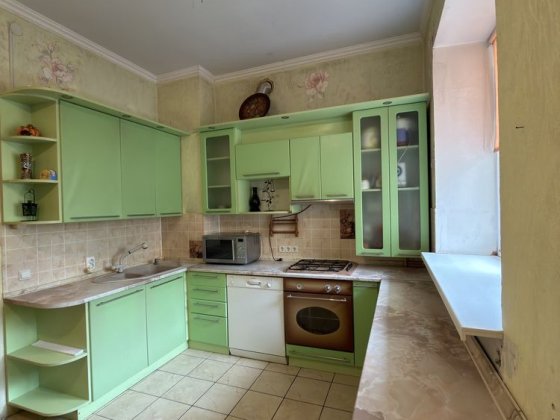 3 к квартира з ремонтом та меблями 97 м, газ. ЖК Покровський Гостомель