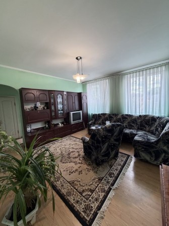 Продам 5-кімнатну квартиру - фото 1
