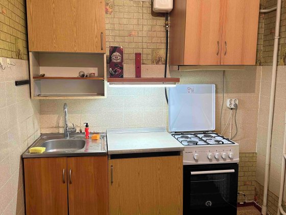 Продам 2 комнатную квартиру в 9-ти на Парусной