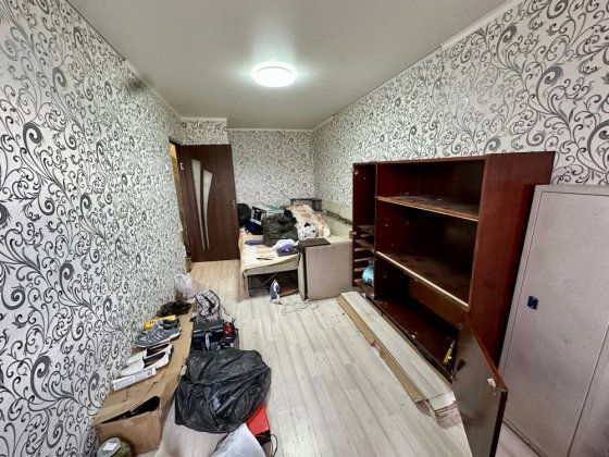 Продам двокімнатну квартиру в центрі міста