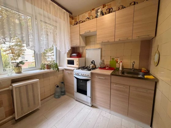 Продам 2 комнатную квартиру в престижном районе с ремонтом