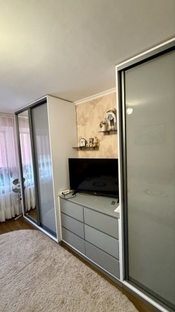 Продам класну 2к квартиру в топ локації - фото 1