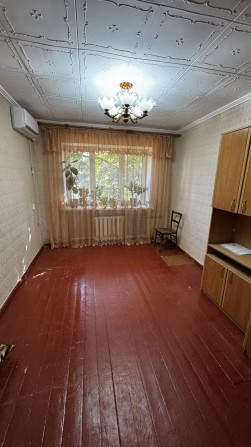 Коммуна в центрі Чорноморська - фото 1