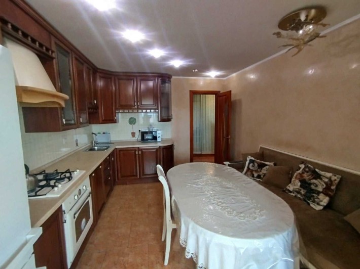Продам 3к на Парковой, ремонт, мебель, вид моря - фото 1