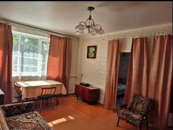 Продам 3-х кім.квартиру з автономним опаленням Коростень
