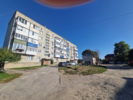 1 о к.кв. в центральній частині Коростишева Коростишів