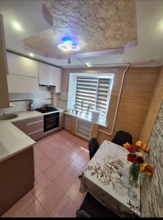 Продам квартиру в центрі міста - фото 1