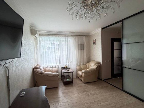 Продам 3-х кімнатну квартиру в новобудові, вул. Старотроїцька Лубни