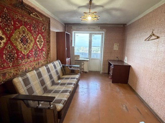 Продам 2-х кім. кв .нового планув.у центрі міста Лозова