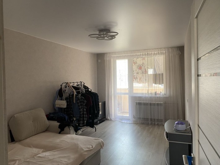 Продах 3-х кімнатну квартиру м-н 4 б 32 8-й поверх - фото 1