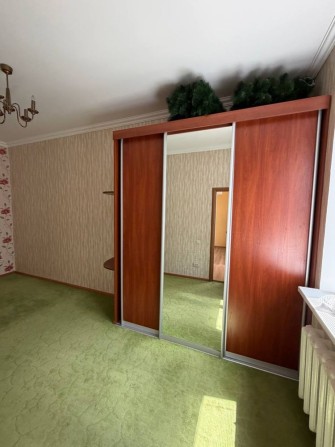 продам 4 комнатную квартиру - фото 1