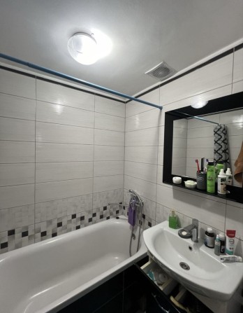 Продаж трикімнатноі квартири в Росвигові - фото 1