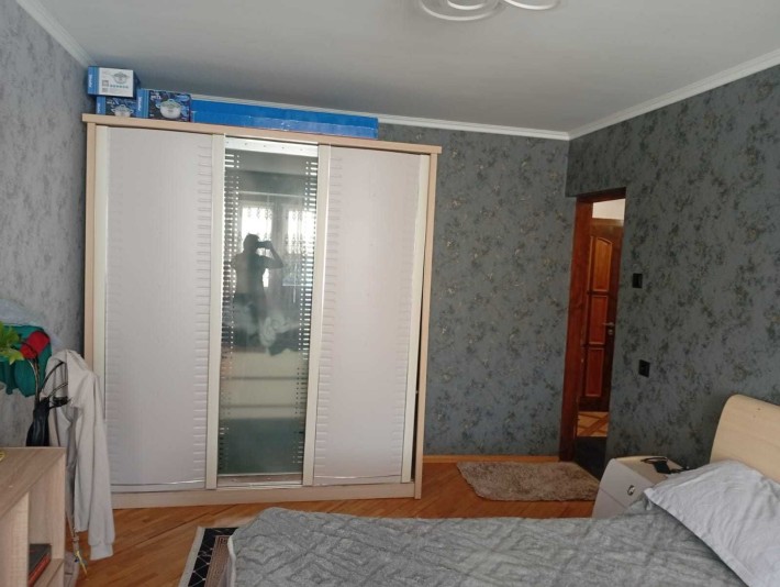 Продам квартиру трьох кімнатну - фото 1