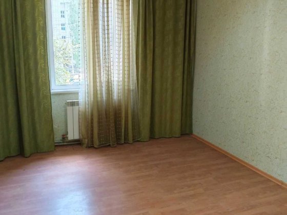 Продаж 2-кімнатної квартири площею 42 м², район Лікарні. Без комісії. Обухів