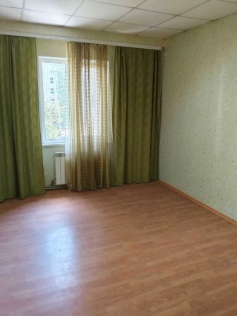 Продаж 2-кімнатної квартири площею 42 м², район Лікарні. Без комісії. - фото 1