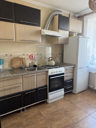 Продам 1 комнатную квартиру в центре - фото 1