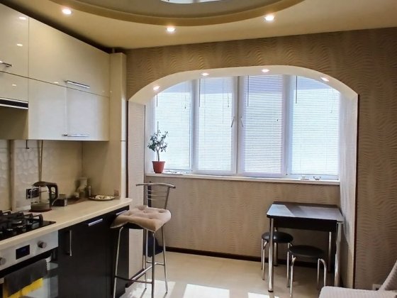 Продам 2 ух комнатную квартиру ПЗТО Павлоград