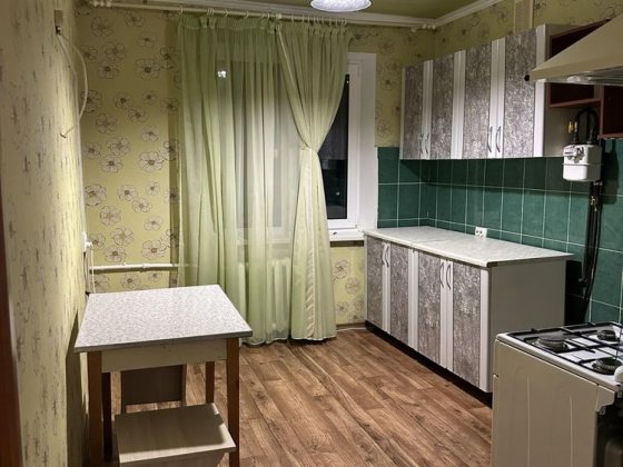 Продам 3к кв в центре