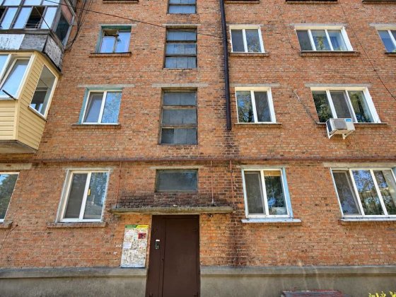 Продаж 3-кімнатної квартири 62 м² у Ромнах, вул. Соборна Ромны