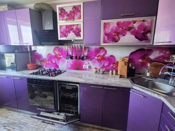 Продам 4-к. квартиру в центре