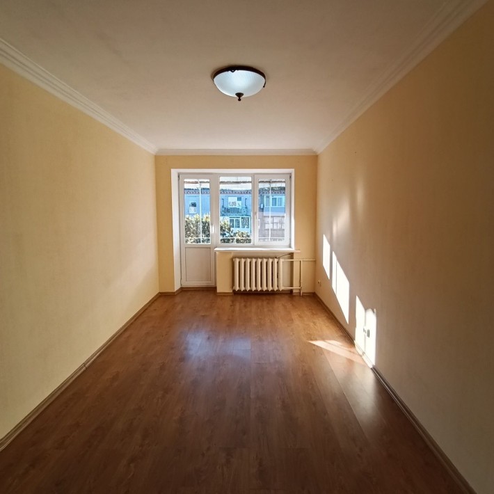 Продаж 1 кімнатної квартири у Світловодську - фото 1