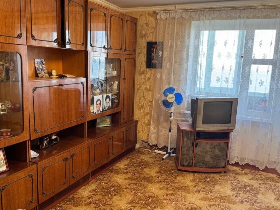 Продам 4- кімнатну квартиру Светловодск