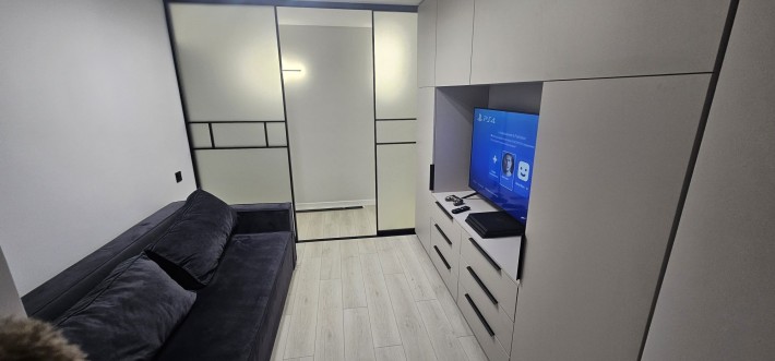 Продам квартиру Старокостянтинів - фото 1