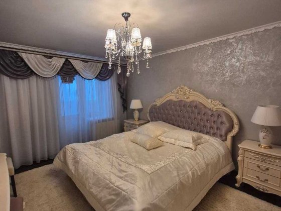 ПРОДАЖ ! двостороння + 2-кім + 67 м² + Індивідуальне опалення Умань
