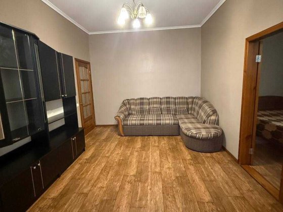Продаж 3-кімнатної квартири | Вул. Незалежності Умань