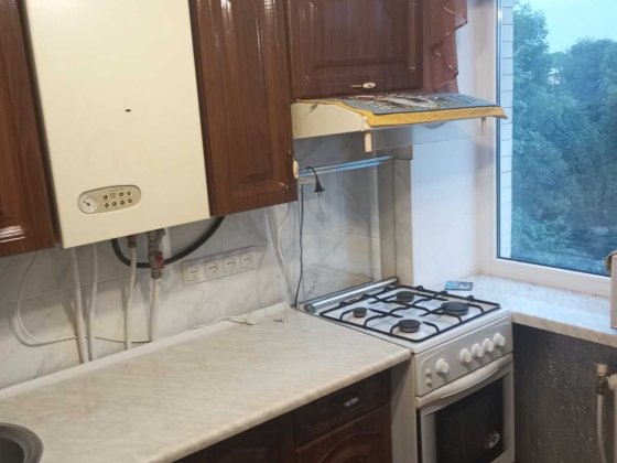 Продам 4кім.квартиру.5хв до центру,ремонт,поруч все...Можливий обмін. Хмельник
