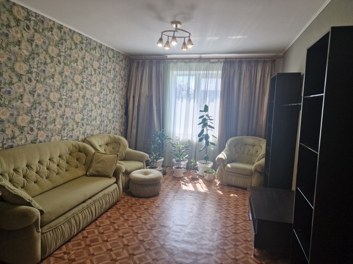 Продаж 3-х кімнатної квартири у місті Чугуїв - фото 1