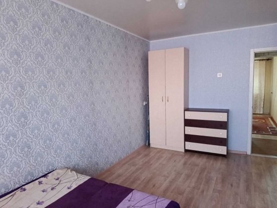В центре Чугуева 2 комнатная квартира Чугуев
