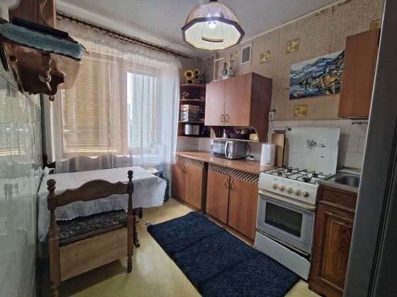 Терміновий продаж трикімнатної квартири по вул Сокальська ,район ринку ,розглядаємо продаж за держ п Шептицький
