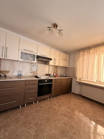 Продам квартиру район 8-9 школи. - фото 1