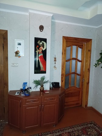 Продам четырехкомнатную квартиру в Чугуеве - фото 1