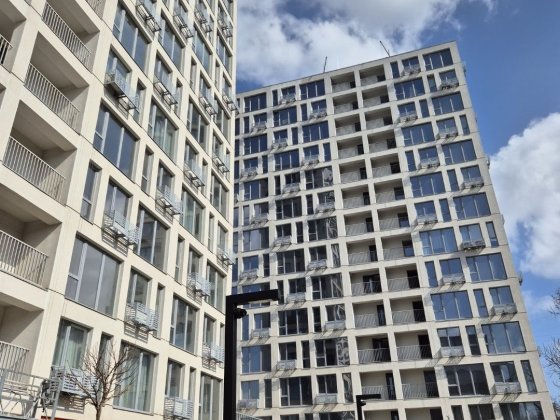 Продам 2к квартиру жк Вертикаль Клочко-6  60м2 с ремонтом