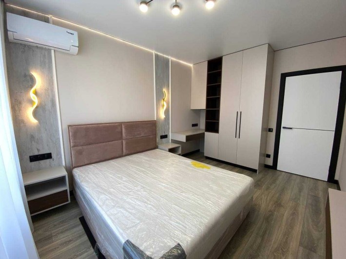 Продається 2к квартира 69 м2 ЖК Дніпровська Брама 2 смт Слобожанське - фото 1