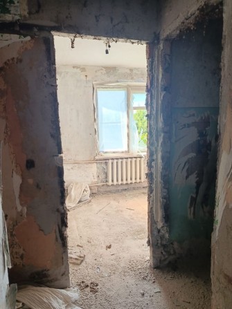 Продам квартиру под ремонт - фото 1